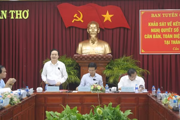 Bộ trưởng Bộ GD&ĐT Phùng Xuân Nhạ phát biểu tại buổi làm việc Bộ trưởng Bộ GD&ĐT Phùng Xuân Nhạ phát biểu tại buổi làm việc