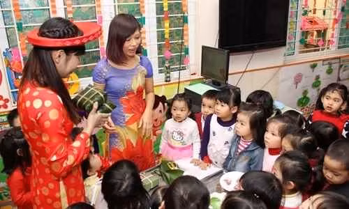 Thực hiện đầy đủ chế độ lương, thưởng cho nhà giáo dịp Tết