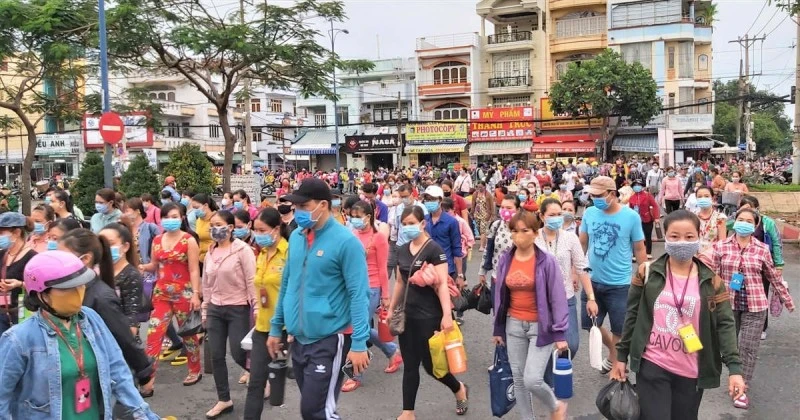 Nhiều công nhân Công ty PouYuen Việt Nam sẽ không được tiếp tục ký hợp đồng. Ảnh minh họa