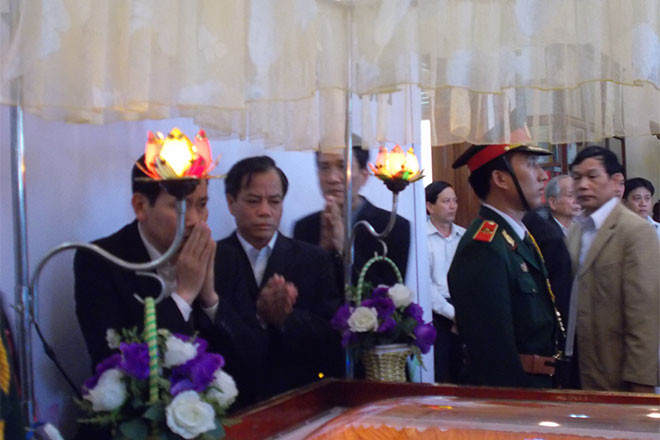 Nghẹn ngào tiễn biệt người con của Đà Nẵng.