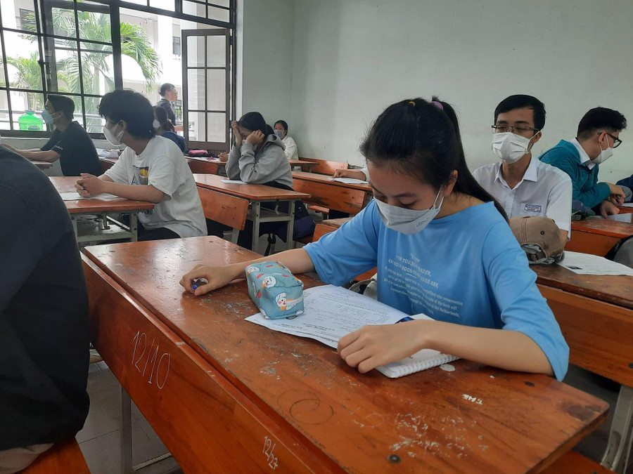 Thí sinh đối chiếu, rà soát lại các thông tin cá nhân Thí sinh đối chiếu, rà soát lại các thông tin cá nhân