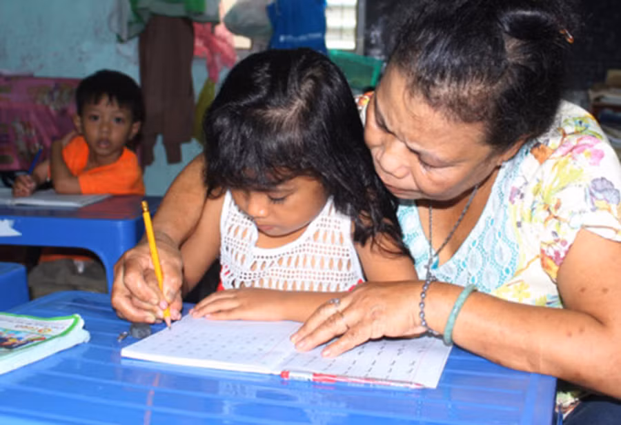 “Bà giáo” Trần Thị Mươn