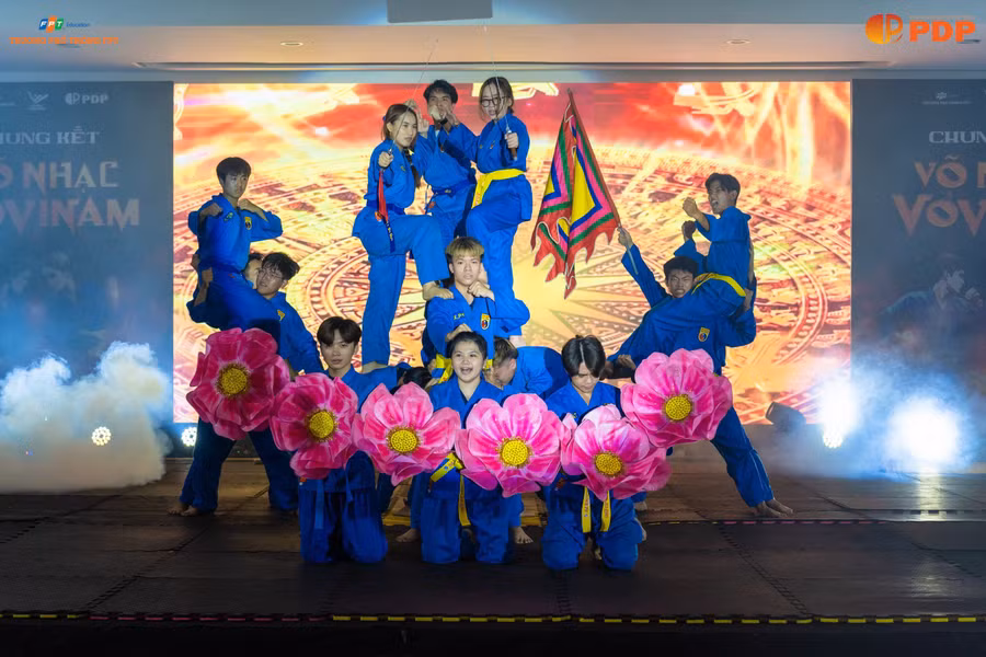 Cuộc thi Võ nhạc Vovinam - Việt Võ Đạo với chủ đề "Lễ" tại Trường Phổ thông FPT Cần Thơ.