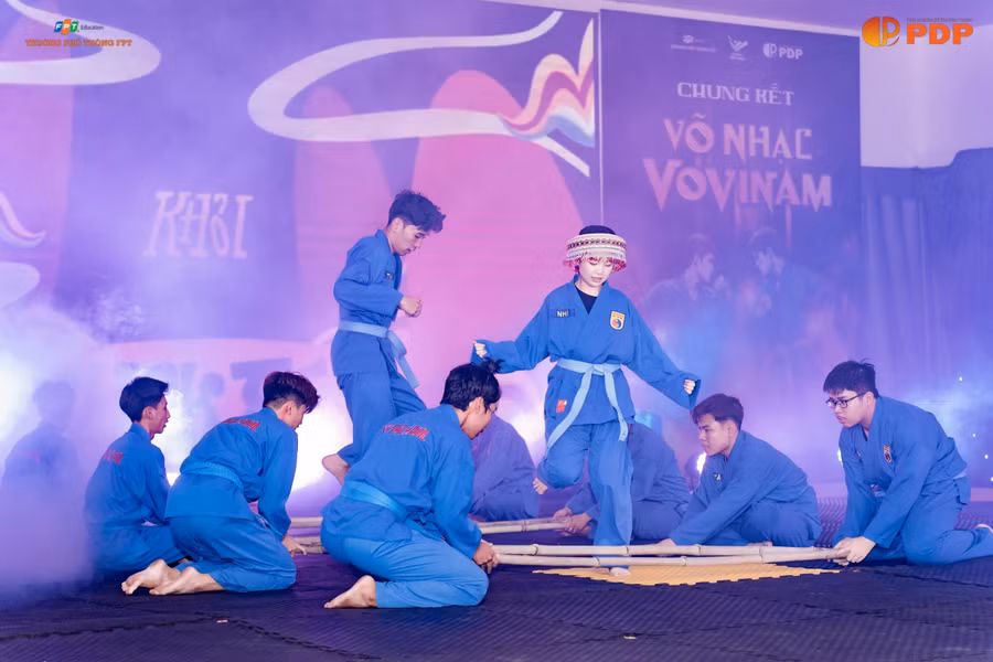 Tinh thần võ đạo thể hiện rõ trong từng tiết mục.