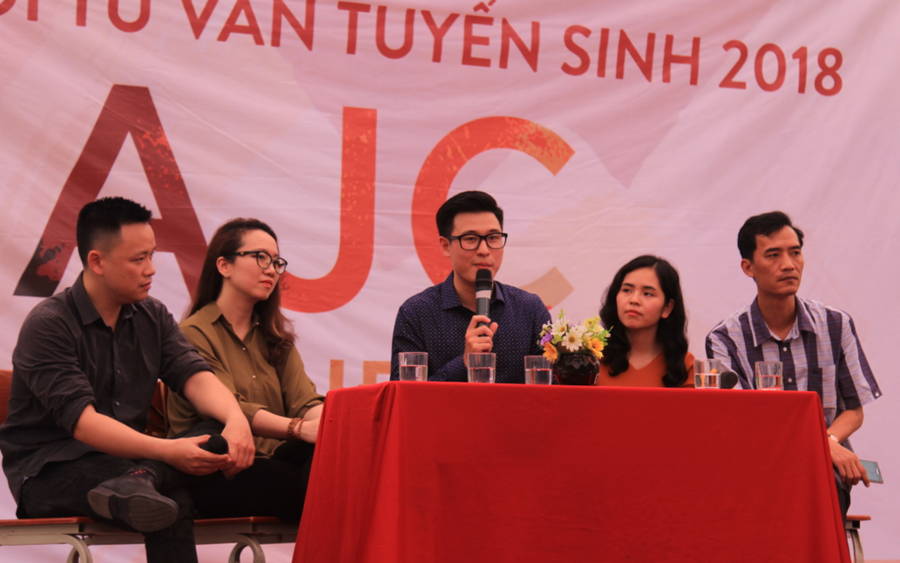 Học viện Báo chí và Tuyên truyền tổ chức thành công Ngày hội tư vấn tuyển sinh ảnh 4