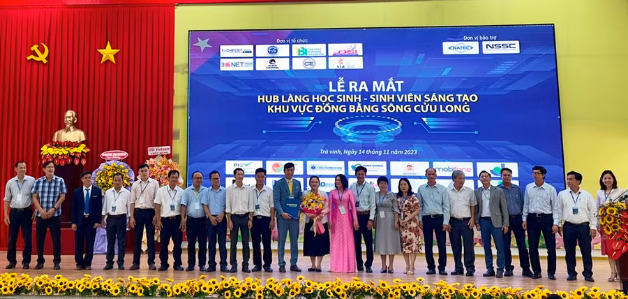 Lễ ra mắt HUB Làng HSSV sáng tạo khu vực ĐBSCL.