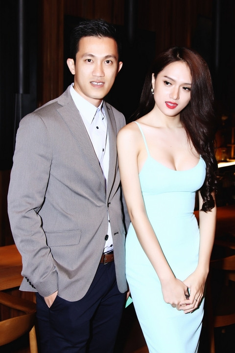 Cặp đôi được nhiều khán giả tán thành và cổ vũ vì đôi trai tài gái sắc này