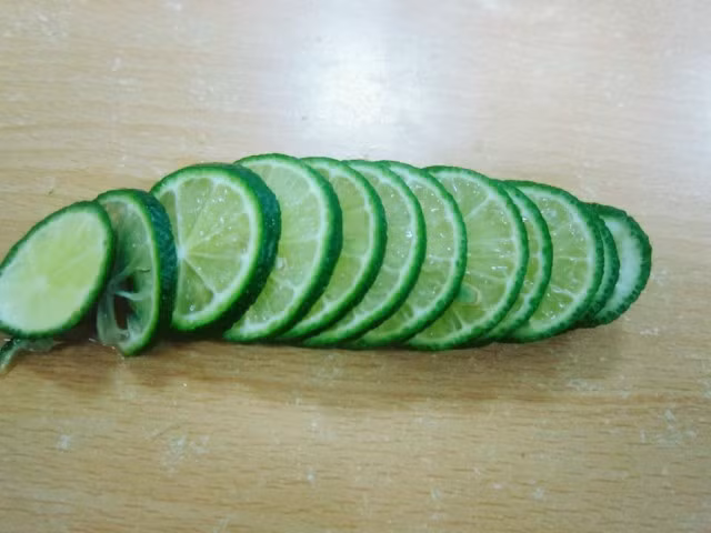 18 công dụng bất ngờ đẹp nhà của quả chanh - 2