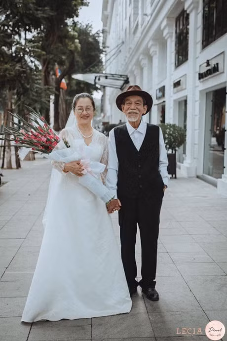 Bo anh tuoi tre ky niem 50 nam ngay cuoi cua cap vo chong nghe si gia - Anh 2