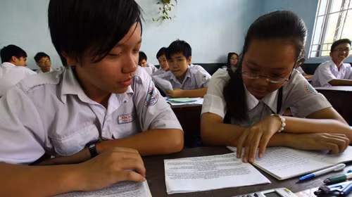 Thực hiện thi tuyển vào 10 với trường dự tuyển vượt 10% chỉ tiêu