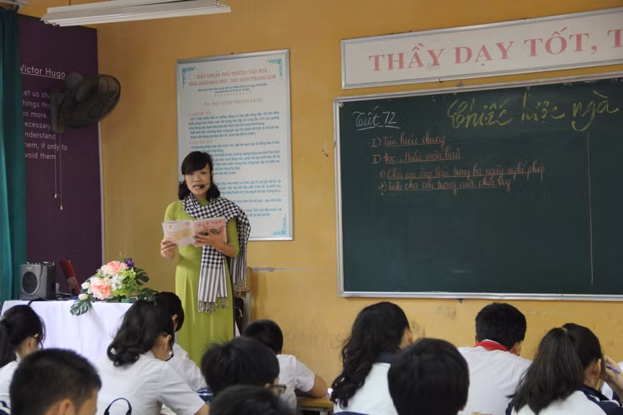 Rèn kỹ năng lập luận qua hệ thống bài tập Ngữ văn