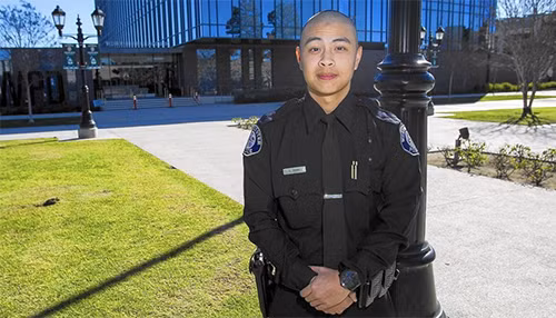 nhung-canh-sat-my-goc-viet-hiem-hoi-o-little-saigon-2