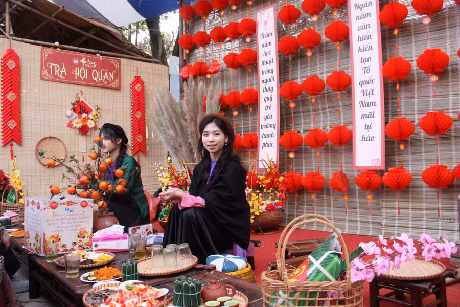 Hội làng HSB là hoạt động văn hóa đặc sắc mỗi dịp Tết đến, xuân về. Hội làng HSB là hoạt động văn hóa đặc sắc mỗi dịp Tết đến, xuân về.