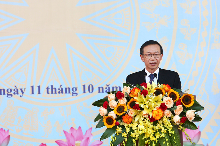 GS.TS Nguyễn Văn Minh, Hiệu trưởng Trường ĐH Sư phạm Hà Nội. GS.TS Nguyễn Văn Minh, Hiệu trưởng Trường ĐH Sư phạm Hà Nội.