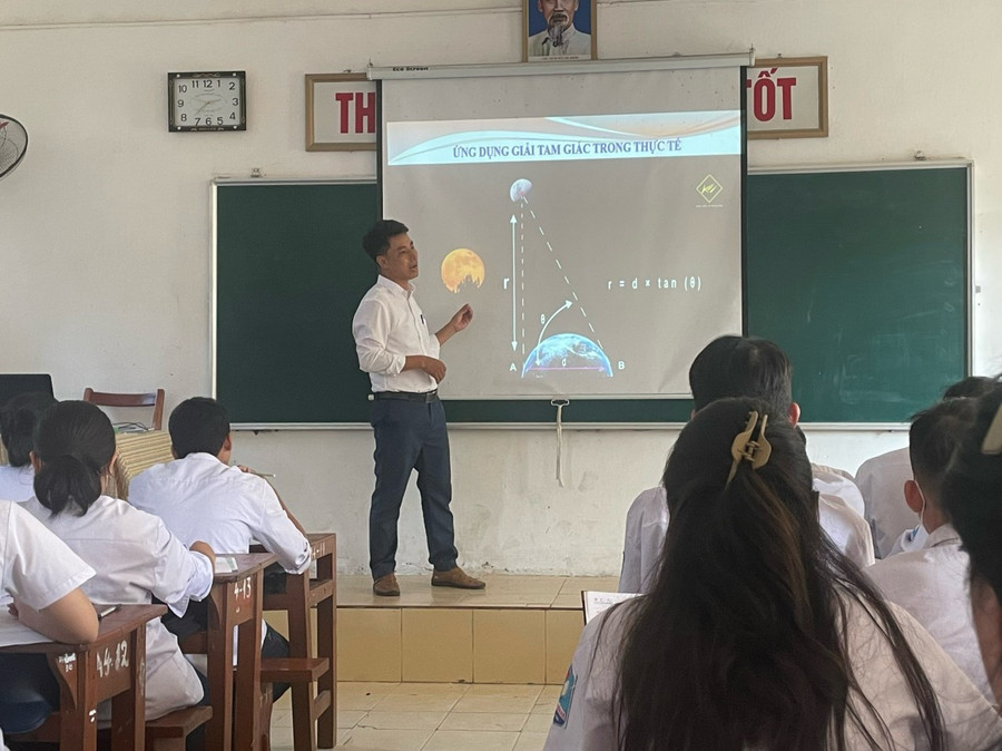 Giờ học tại Trường THPT Nguyễn Huệ (Quỳnh Phụ, Thái Bình).
