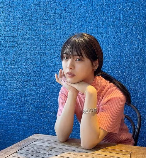 Chàng trai cực kỳ xinh đẹp dù không chuyển giới ảnh 7