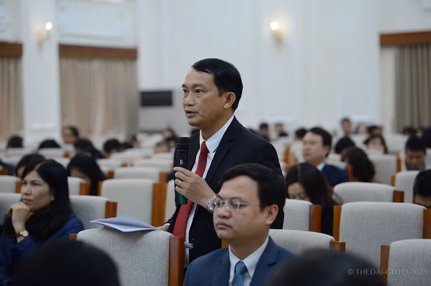 Hội nghị đã nghe các báo cáo tham luận và ý kiến phát biểu của cán bộ, công chức cơ quan Bộ GD&amp;ĐT.