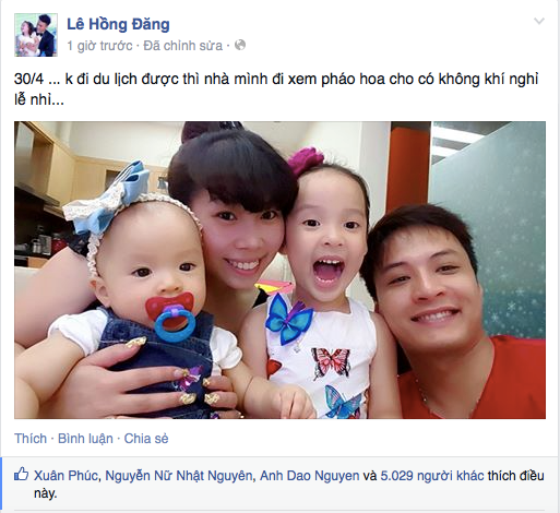 Không đi du lịch nên cả gia đình nam diễn viên Hồng Đăng cùng nhau đón pháo hoa tại thủ đô. Sao Việt háo hức xem pháo hoa mừng 30/4
