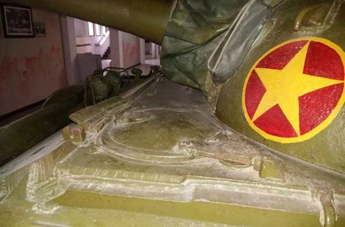 Tim hieu vu khi cap xe tang bat tu 390 va 843-Hinh-8