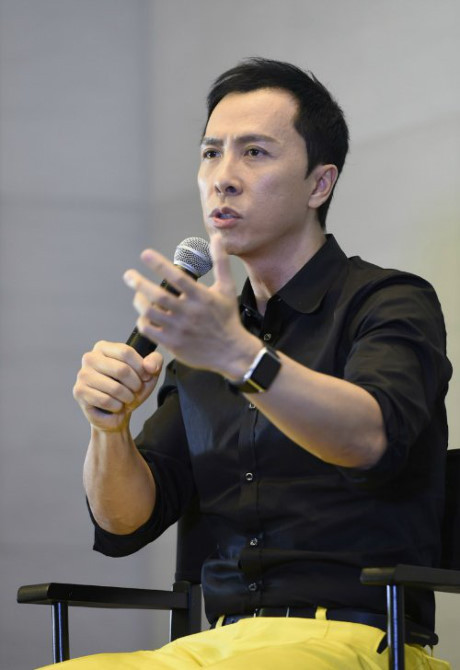 Cùng 53 tuổi, Chân Tử Đan trẻ hơn nhiều Lý Liên Kiệt - Ảnh 7 Cung 53 tuoi, Chan Tu Dan tre hon nhieu Ly Lien Kiet - Anh 7