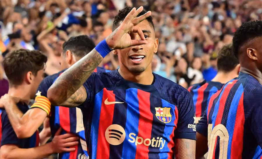 Hợp đồng của Raphinha tiêu tốn của Barca 67 triệu euro ở mùa Hè 2022.