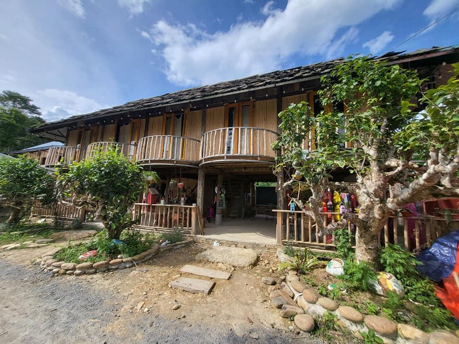 Ngôi nhà sàn nằm giữa bản Pang Cáng là homestay Chulienhome.