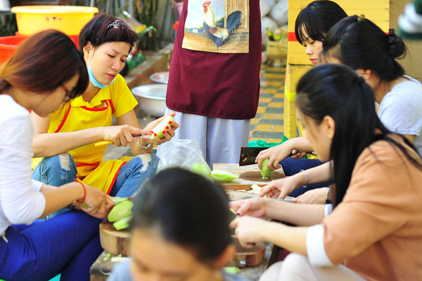 Người mẫu Trang Trần - Góc nhìn khác ảnh 12 Người mẫu Trang Trần và những hình ảnh từ thiện đầy xúc động