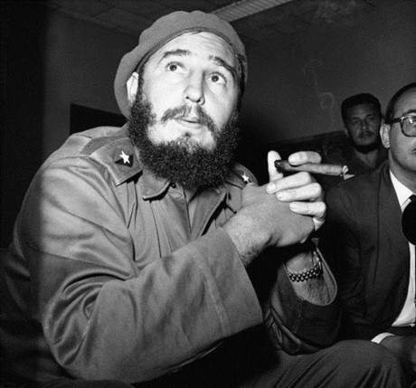 Cuộc đời lãnh tụ Cuba Fidel Castro qua ảnh - Ảnh 1 Cuoc doi lanh tu Cuba Fidel Castro qua anh - Anh 1