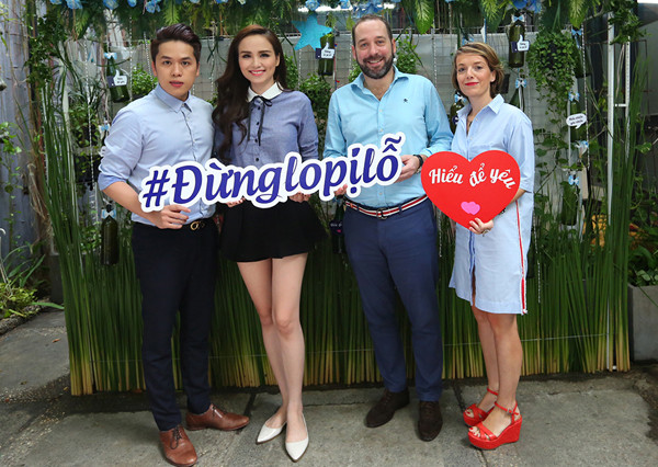 vo-chong-diem-huong-tung-nhieu-lan-cai-co-5