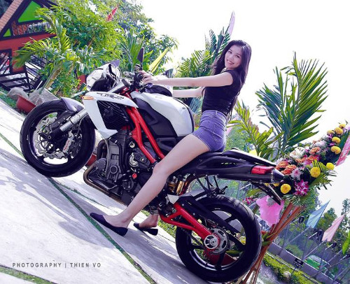 Sở thích của Cát Nhiên là nghe nhạc, du lịch và nấu ăn. nhung-thi-sinh-miss-du-hoc-sinh-viet-chan-dai-noi-bat-3