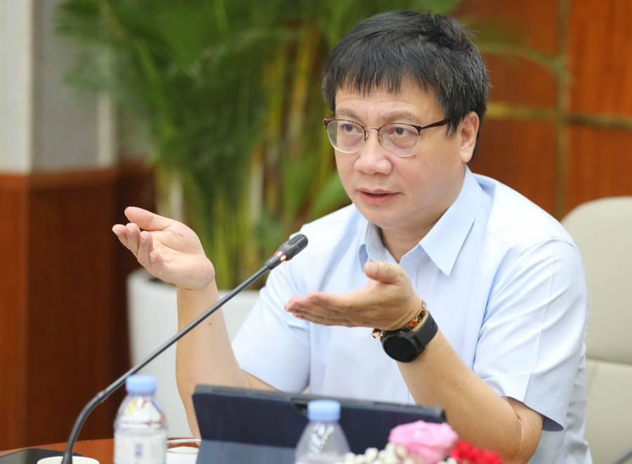 Ông Nguyễn Ngọc Ân - Chủ tịch Công đoàn Giáo dục Việt Nam Ông Nguyễn Ngọc Ân - Chủ tịch Công đoàn Giáo dục Việt Nam