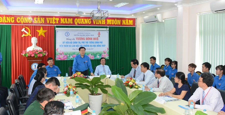 Phó Thủ tướng Vương Đình Huệ thăm và làm việc với Trường ĐH Đồng Tháp