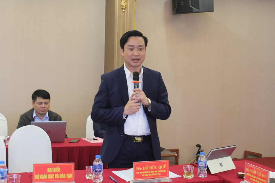 Ông Đỗ Đức Quế, Phó Vụ trưởng Vụ giáo dục phổ thông, Bộ Giáo dục và Đào tạo phát biểu tại Hội nghị. Ông Đỗ Đức Quế, Phó Vụ trưởng Vụ giáo dục phổ thông, Bộ Giáo dục và Đào tạo phát biểu tại Hội nghị.