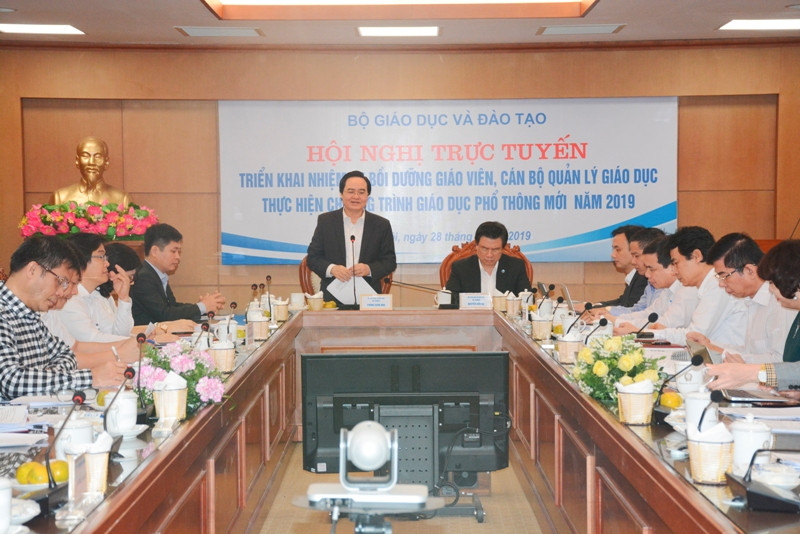 Hội nghị trực tuyến với sự tham gia của điểm cầu 63 tỉnh thành và điểm cầu Bộ GDĐT