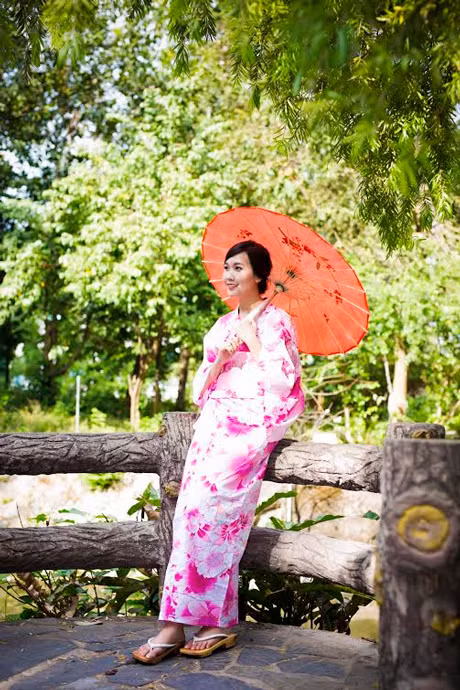 Hoài Thư