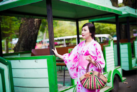 Hoài Thư