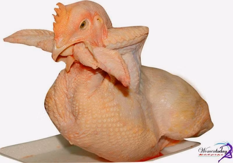 Cách luộc gà vàng bóng để cúng trong ngày lễ, tết - Ảnh 2