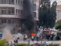 2 vụ nổ rung chuyển Damascus khi Tổng thống Pháp đang công du Syria