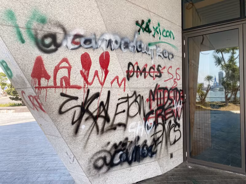 Cận cảnh bến du thuyền bỏ hoang ở bên bờ sông Hàn