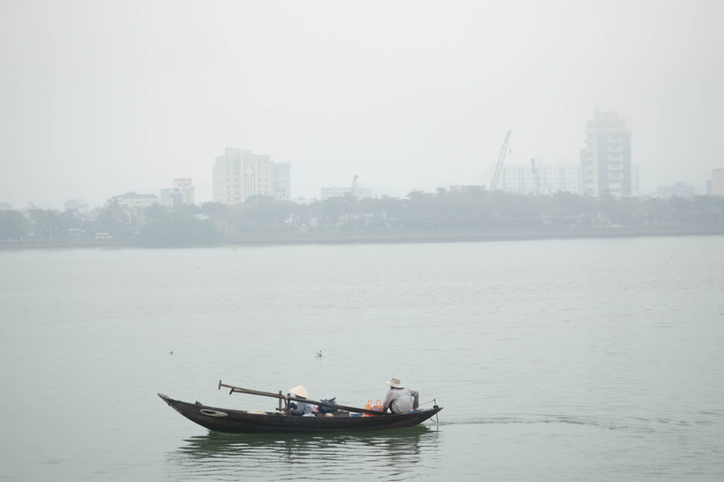 Phố phường Đà Nẵng ‘chìm’ trong sương mù