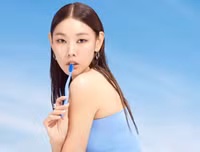 Bất ngờ nhan sắc người đẹp không tuổi, 20 năm vẫn không già đi