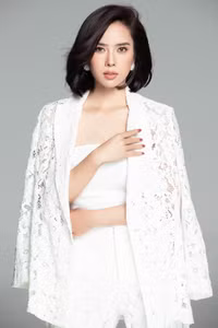 Á hậu chuẩn bị lên xe hoa với chồng cũ Nhật Kim Anh là ai?