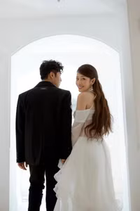 Hé lộ thêm bộ ảnh cưới ‘xịn xò’ của Puka và Gin Tuấn Kiệt