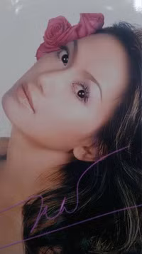 Ngoại hình trẻ trung, nóng bỏng của 'nữ hoàng ảnh lịch' dù đã U60