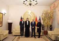 Hoa hậu Thiên Ân khoe vòng eo con kiến đẹp hút mắt trên thảm đỏ quốc tế