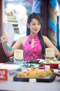 Ngoại hình cực phẩm của sao nam đình đám Cbiz nghi hẹn hò với Chi Pu