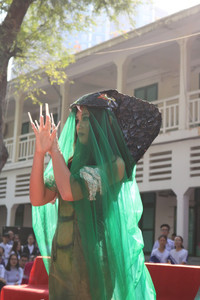 Teen Sài thành diễn thời trang từ đồ tái chế ảnh 8