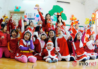 Ngộ nghĩnh những “ông bà già Noel nhí” đón Giáng sinh ảnh 11