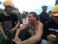 Niềm vui tràn ngập của lực lượng cứu hộ nạn nhân vụ sập hầm ảnh 3