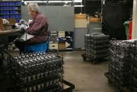 Bên trong nhà máy chế tạo súng trường “con nhà giàu” M-16 của Mỹ ảnh 9